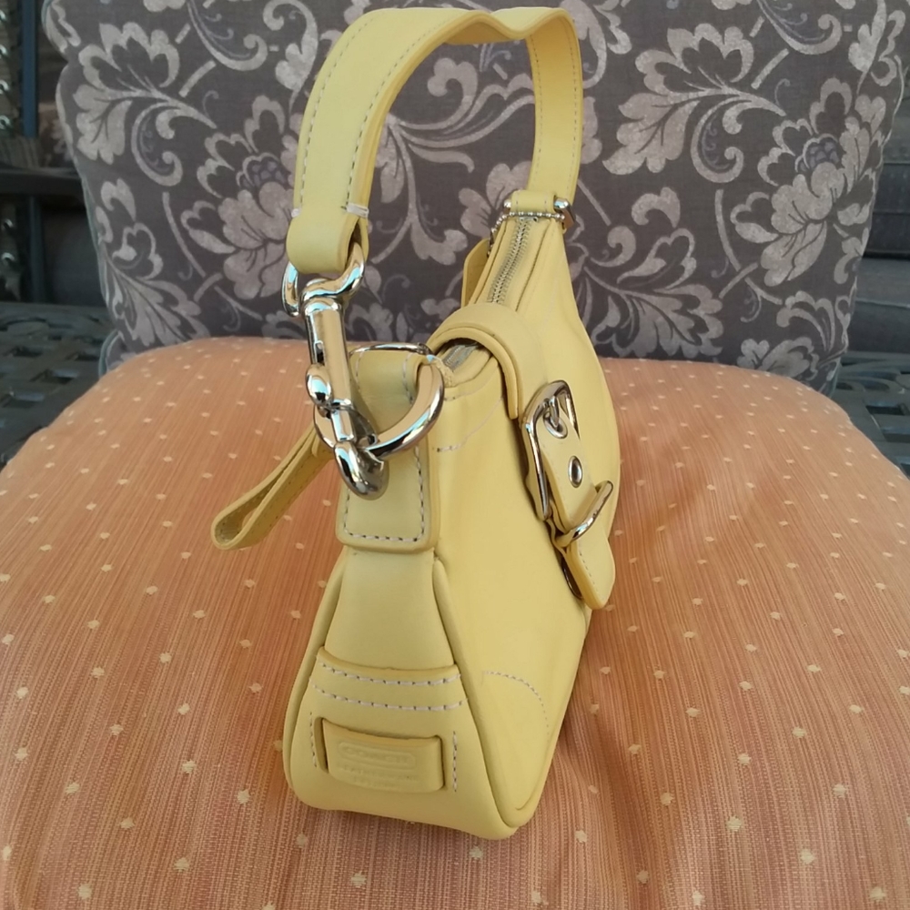 Purse - Picture 3 of 3